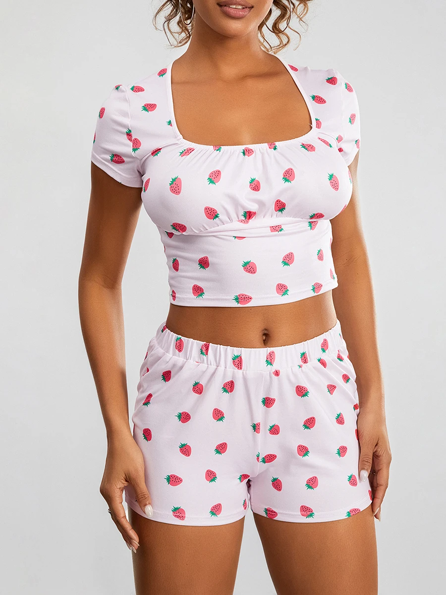 

Valentine's Day Women Pajama Set Y2k Strawberry Print Short Sleeve Square Neck T-shirt with Shorts Sleepwear Loungewear