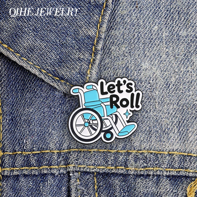 Badge de fauteuil roulant de dessin animé "Let's Roll", optimiste et positif, badge en émail pour sac à dos et vêtements, cadeau pour les personnes handicapées