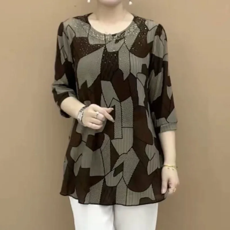 새로운 스타일의 플러스 사이즈 여성용 루즈핏 상의 (엄마용)