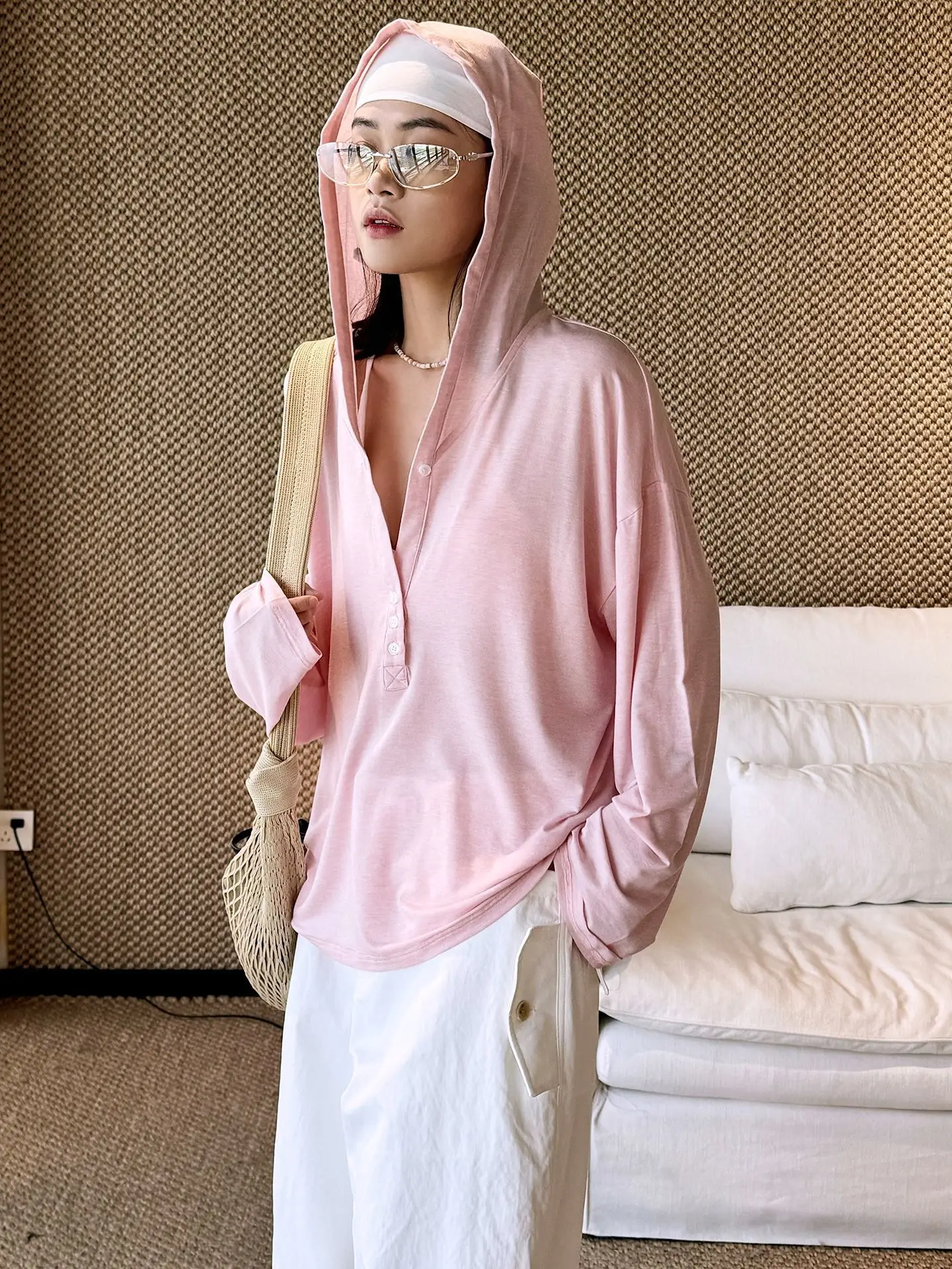 Summer new Korean style simple and relaxed hooded T-shirt, sunscreen and slimming top for women