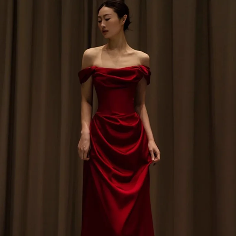 Romantic Burgundy Off The Shoulder Satin Evening Dresses Draped Ruched Elegance Formal Gown Long Wedding Guest Party Dress