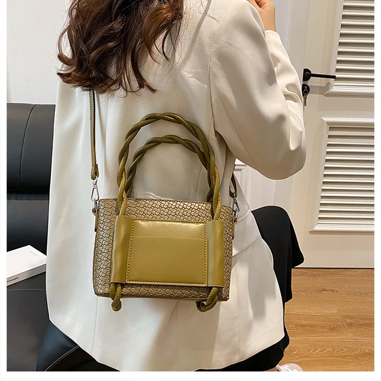 

2025 Woven-Effect Square Bag - Stylish Twisted Handle Shoulder Purse, Trendy Crossbody Bag for Women