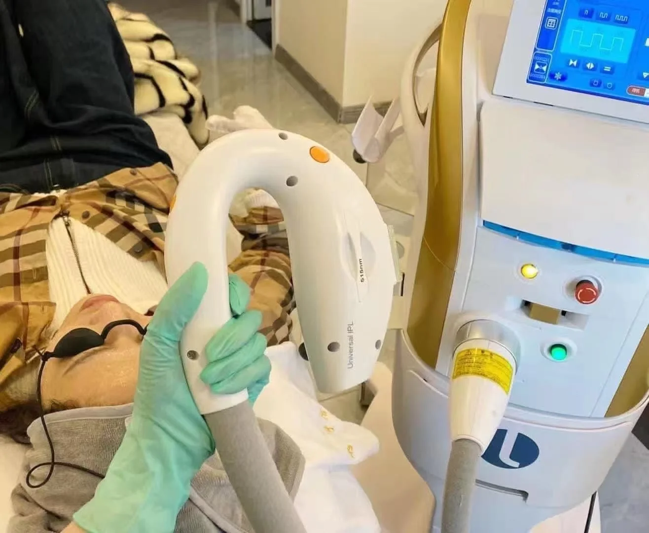 

Newest High Efficiency IPL Q Switch ND YAG Machine for Hair Tattoo Acne Wrinkle Removal Skin Rejuvenation