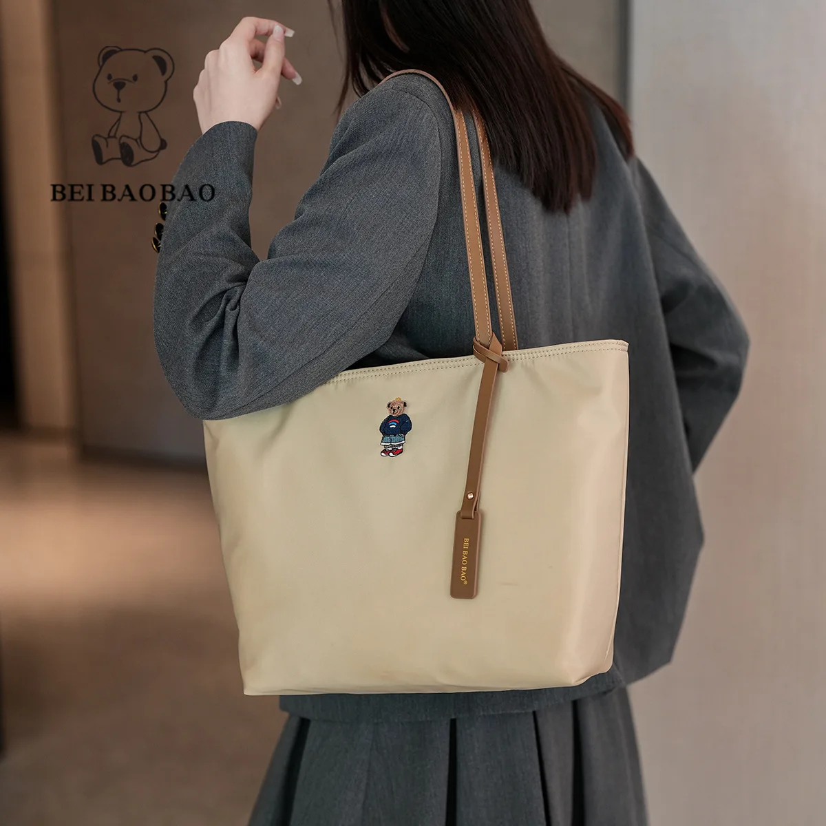 Beibaobao 2024 Autumn New Large Capacity Women's Single Shoulder Handbag Commuter Versatile Classic Outdoor Travel Tote Bag