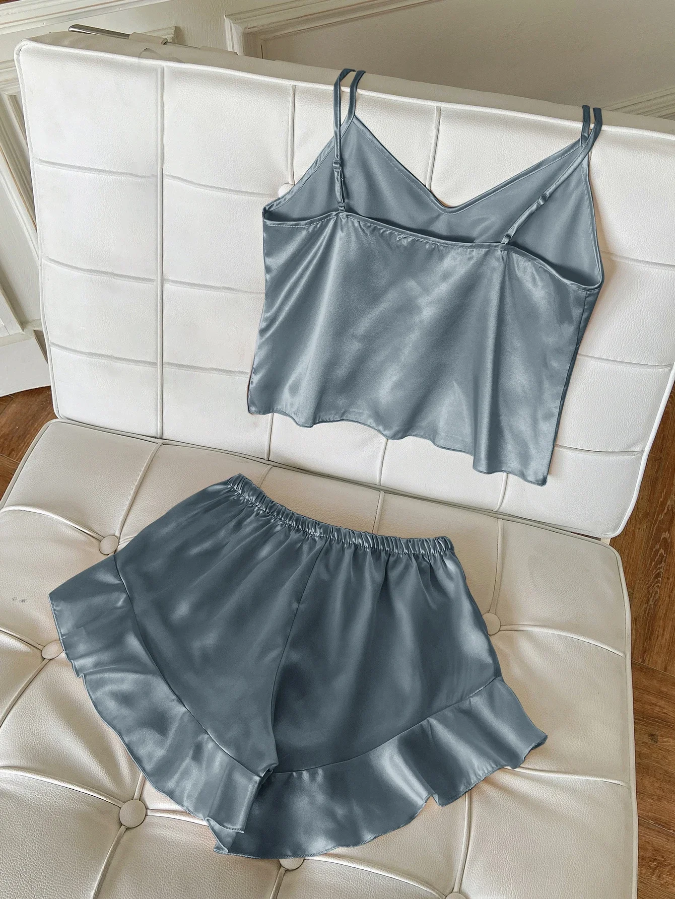 Solides Satin-Pyjama-Set mit V-Ausschnitt, Cami-Oberteil, Rüschen-Shorts, Damen-Nachtwäsche, Loungewear – Detail 15