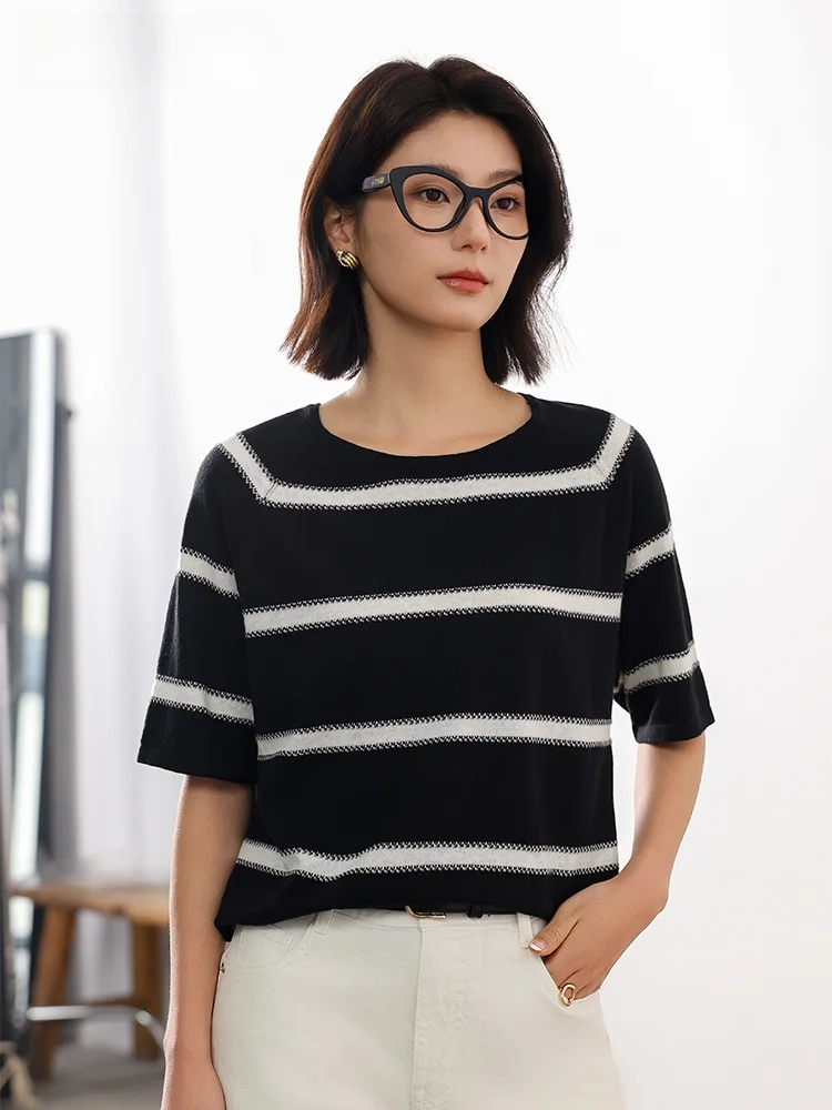 

Женская трикотажная футболка с круглым вырезом и полосками, свободного кроя, для весенних прогулок, комфортная, с коротким рукавом