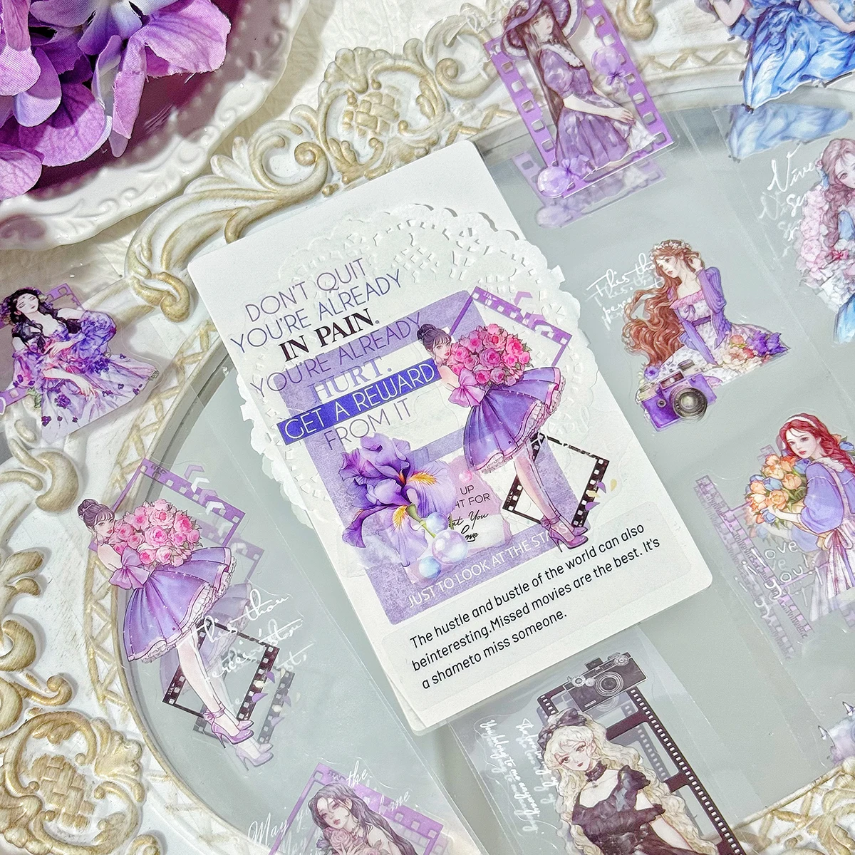 6ロール/箱、漫画の女の子柄のステッカーテープ、DIYスクラップブッキングやギフトボックスの装飾に適しており、スタイリッシュで絶妙です。