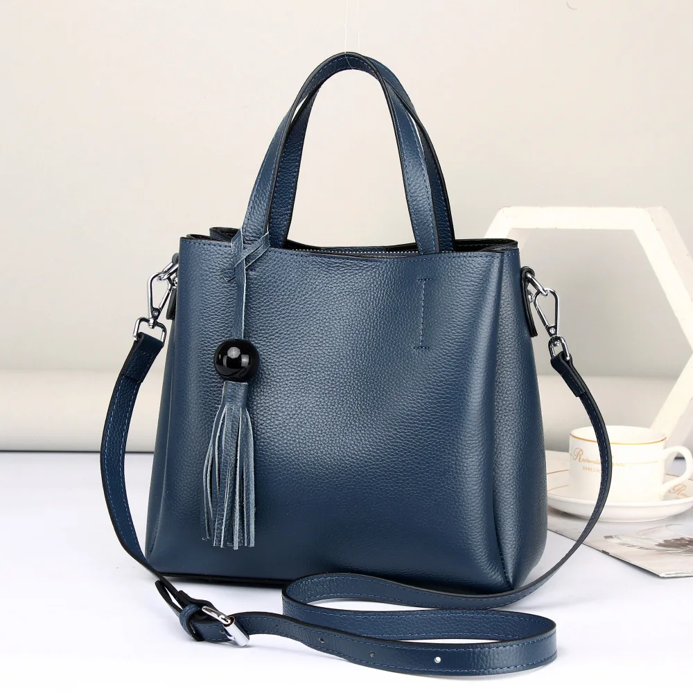 

Genuine Leather Large Capacity Bucket Bag for Women Simple and Luxury Commuting Handbag Ladies' Shoulder Crossbody Tote Bag