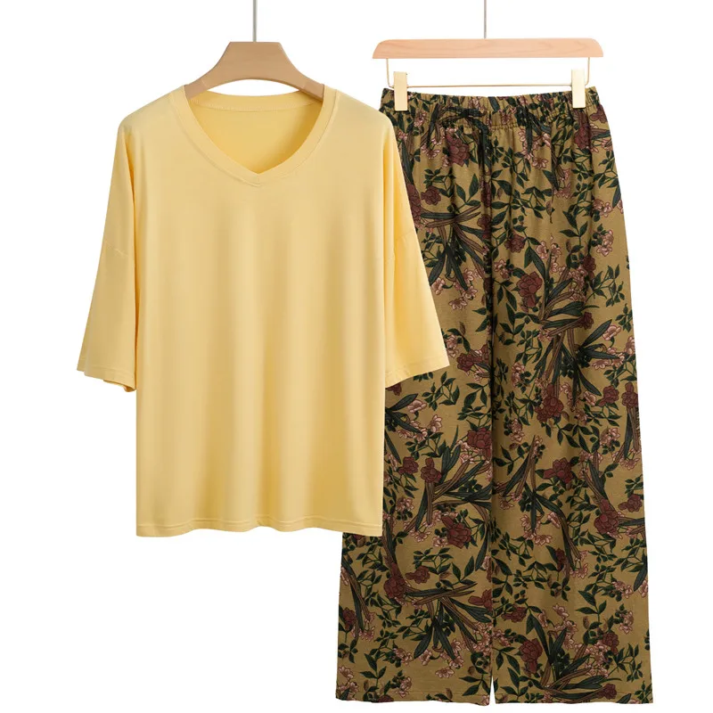 

Женский домашний комплект для сна из двух предметов с цветочным принтом: топ с коротким рукавом и V-образным вырезом, брюки. Комплект из 2 предметов: женская ночная одежда, домашняя одежда из модала.