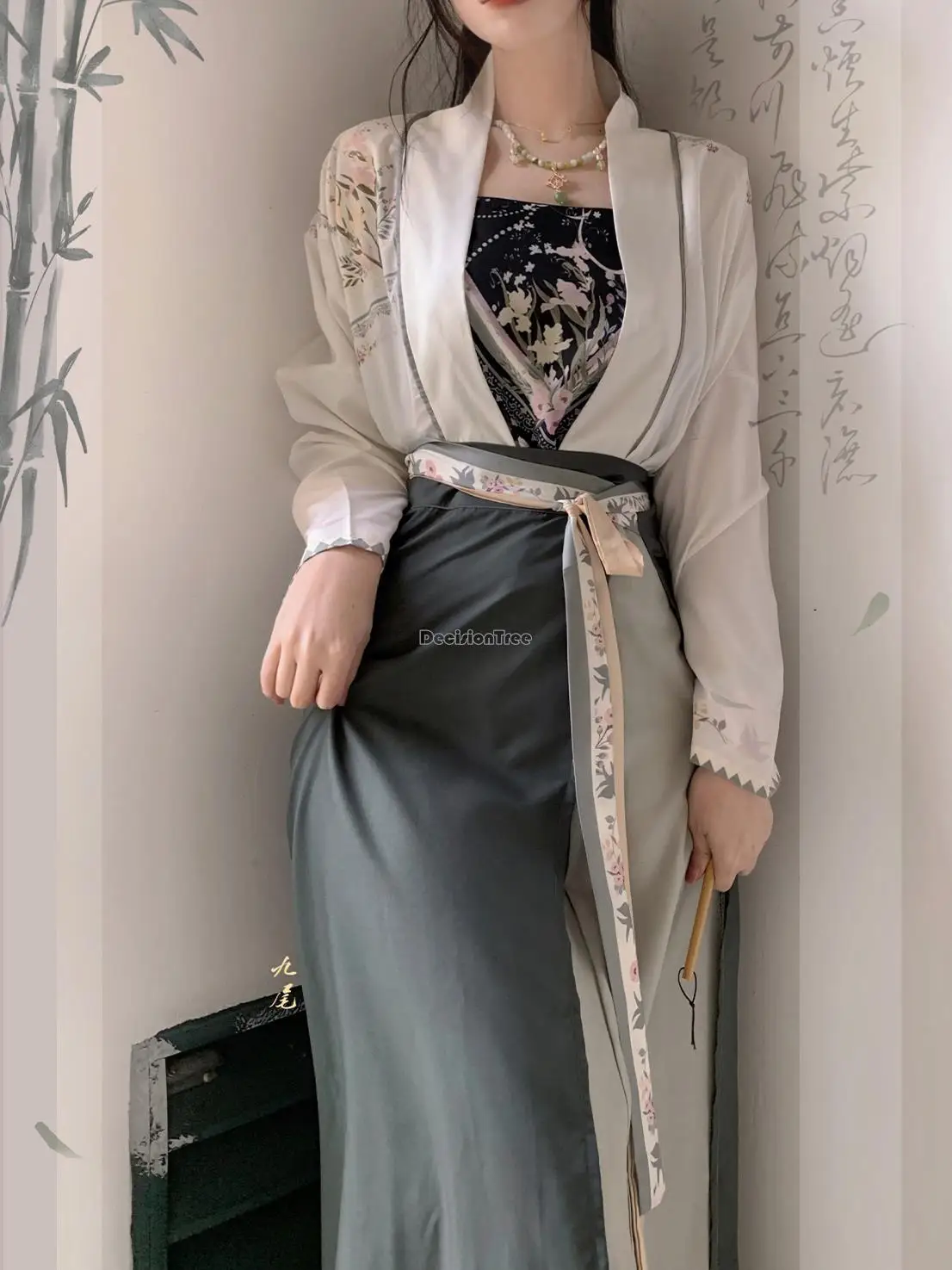 2025 chinese hanfu improved women\'s song dynasty clothes three-piece hanfu set spring and summer printed daily retro hanfu s380