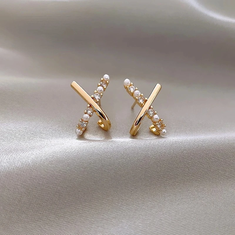 Design Sense Korean Exquisite and Small Cross Shaped Pearl Earrings Fashion Girl's Unusual Accessories Luxury Jewelry For Woman