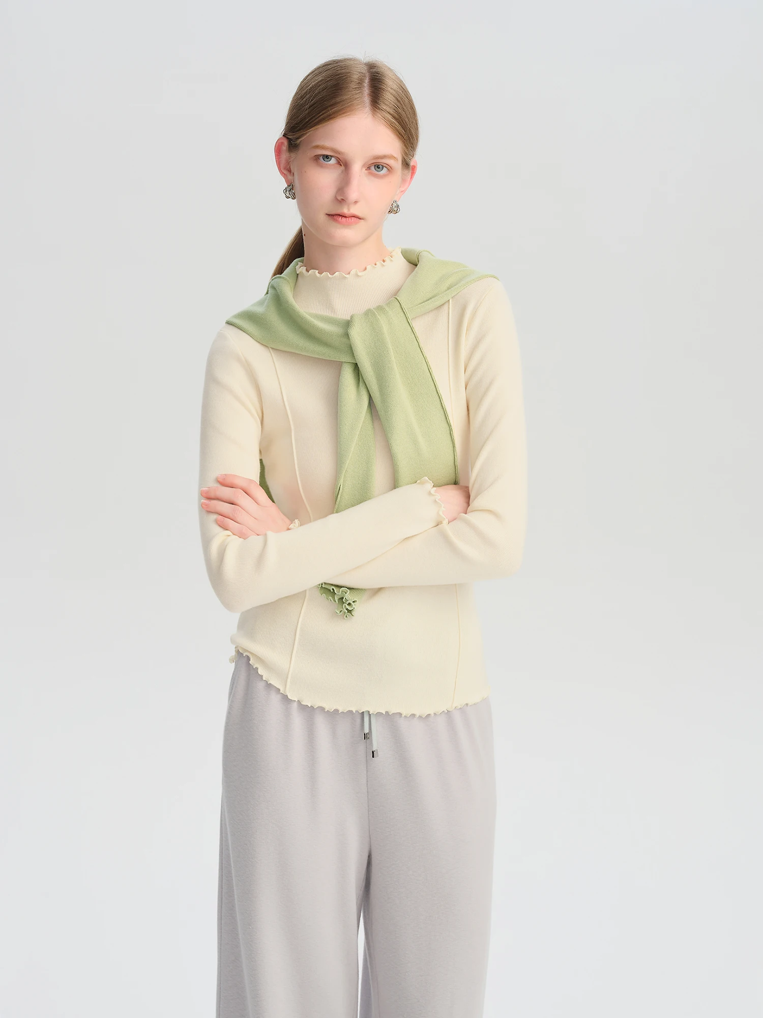 Ziqiao Petite Damen-Strickpullover mit halbhohem Kragen und Stickerei, 2025, Herbst, neuer Stil, Slim-Fit, schlankmachende Basisschicht-Oberteil 25ZQ93023