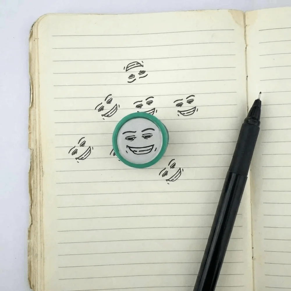 Reusable Funny Expressions Seal Simple Design Quick-drying Cartoon Seal Creative combination Pressing-style Stamps