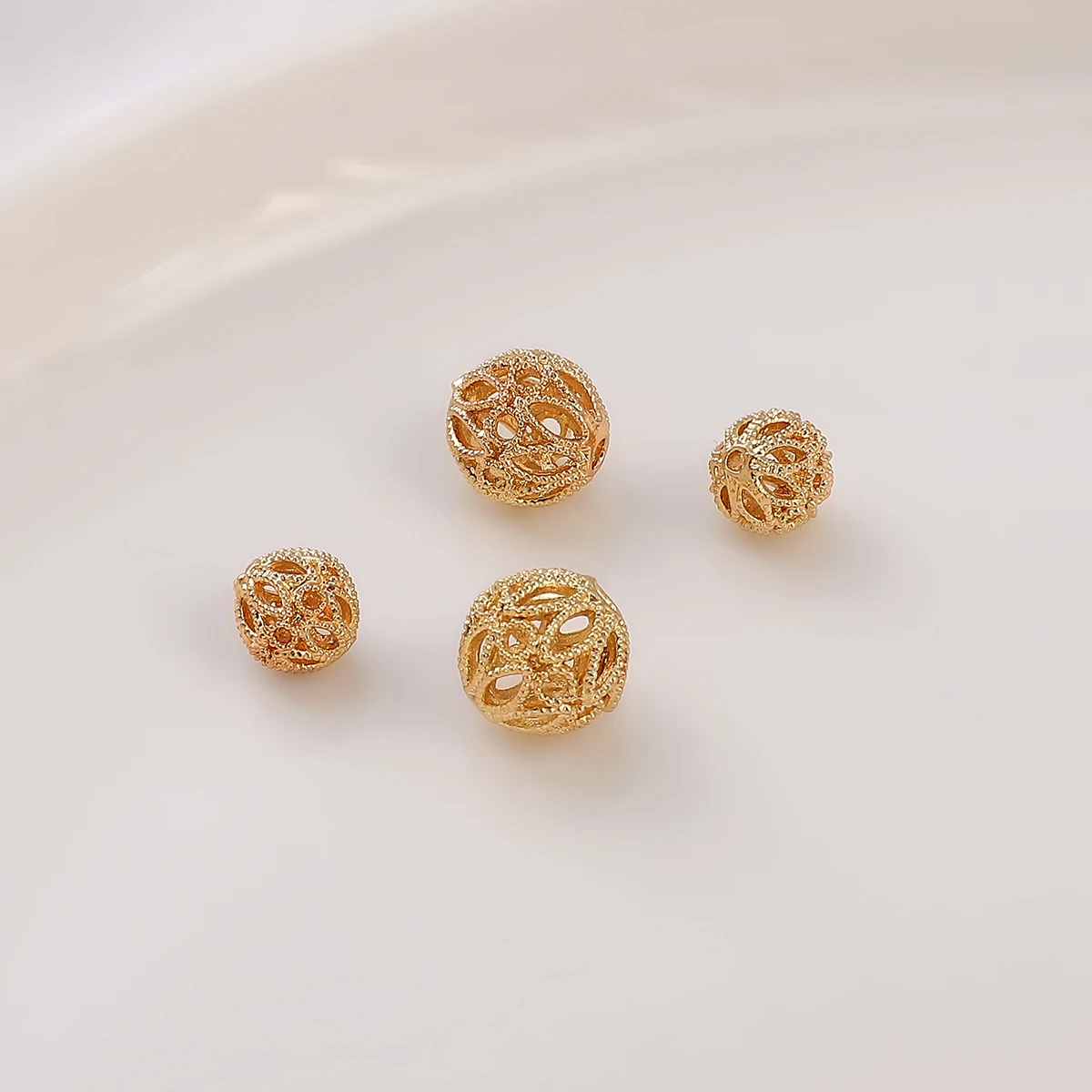 1pcs 8/10mm 14K Gold Plated Brass Hollow Ball Beads Loose Beads for Earring Bracelet Necklace Jewelry Making Accessories