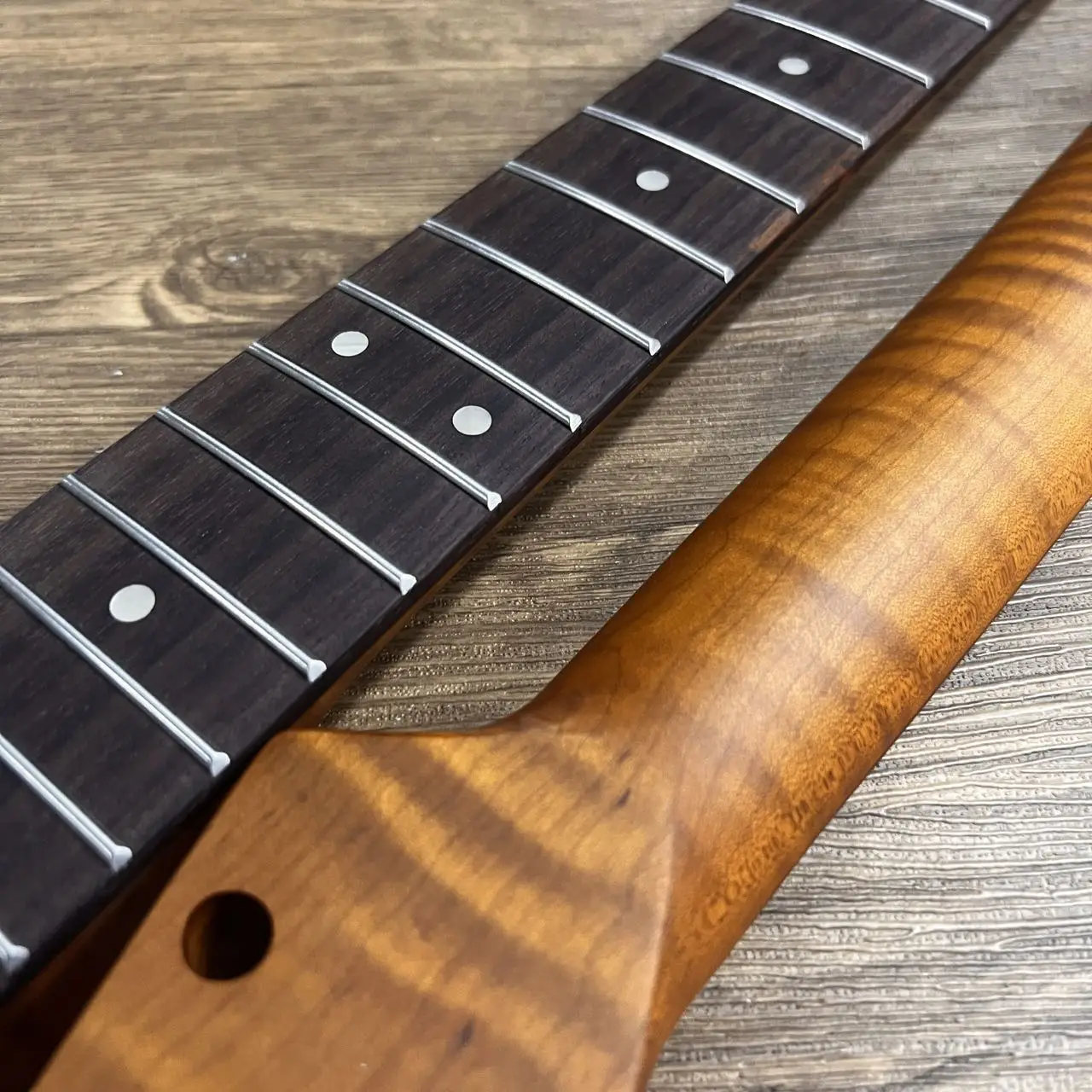 Premium ST Style Maple Electric Guitar Neck Rosewood Fingerboard Strat Replacement Part - Vintage Silver Sparkle Finish
