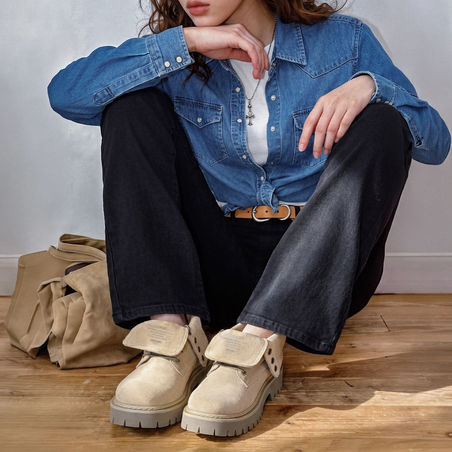 Women's Platform Combat Boots - Chunky Sole Fold-Down Ankle Boots