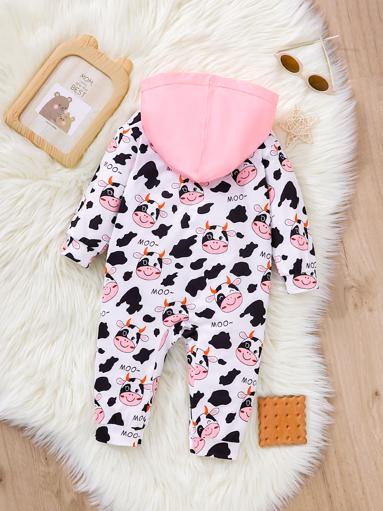 Baby Girl Cow Print Romper with Hat Spring Autumn Thin Climbing Suit Black White Cow Print Pink Hat Color Block Baby Clothes