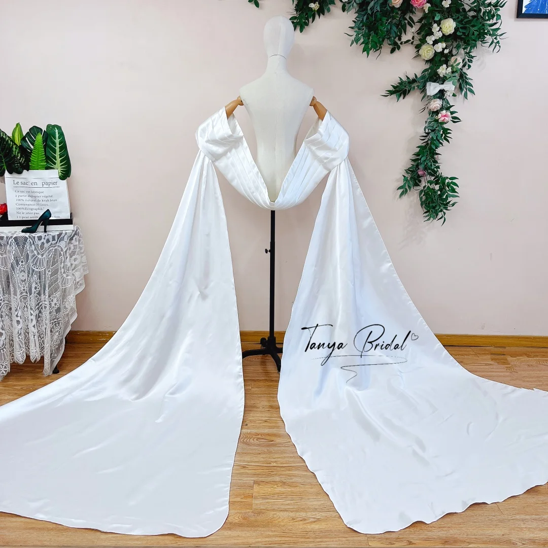 capa-de-saten-blanco-plisado-para-novia-extralarga-con-cola-tipo-ala-elegante-para-vestido-de-novia