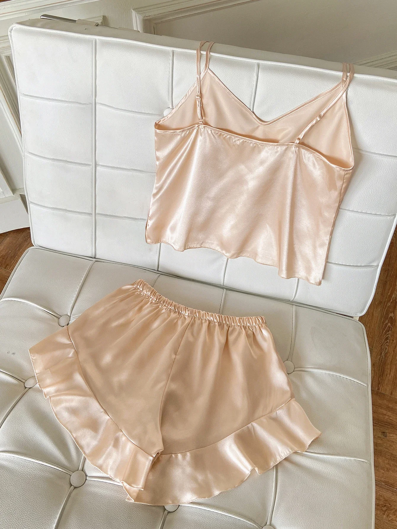 Solides Satin-Pyjama-Set mit V-Ausschnitt, Cami-Oberteil, Rüschen-Shorts, Damen-Nachtwäsche, Loungewear – Detail 11