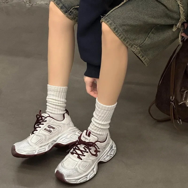 Do old N word Dad Shoes หญิงฤดูใบไม้ผลิและฤดูใบไม้ร่วงใหม่หนังสบายรองเท้าน้ําด้านล่างหนารองเท้าผ้าใบย้อนยุคแบบสบายๆ ins