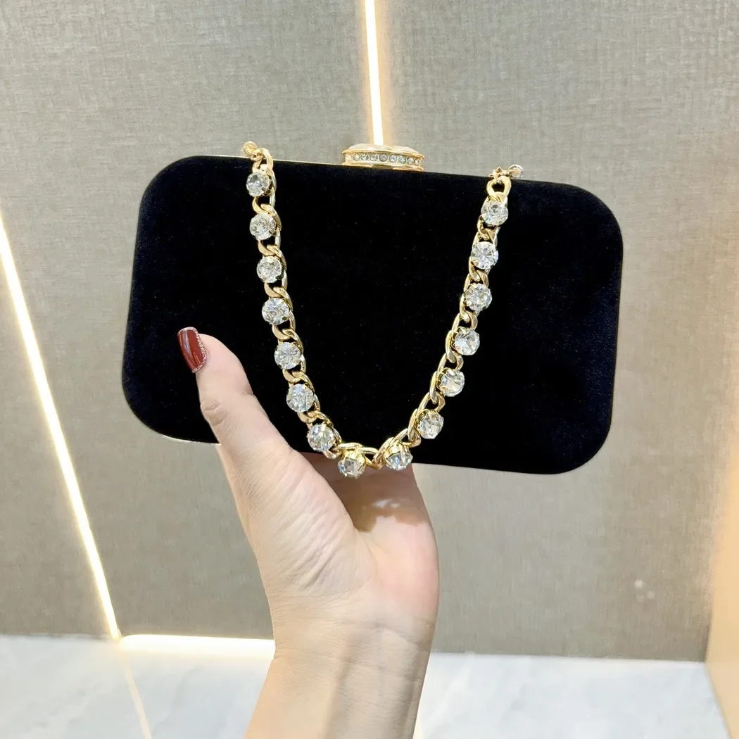 

Autumn Winter Velvet Dinner Evening Bags Ladies Diamond Chain Handbags Wedding Party Small Clutches For Women Prom Shoulder Bag