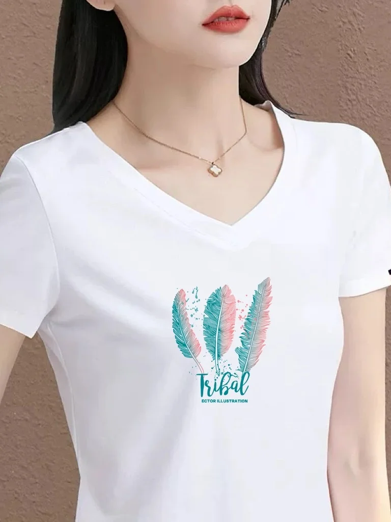 

Элегантная женская футболка с V-образным вырезом и коротким рукавом, с принтом и цветовыми блоками, повседневный топ, модная модель для мам, из полиэфирного волокна, стандартный размер