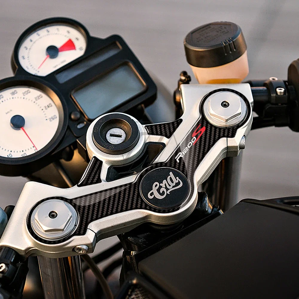 

Для BMW Motorrad R1200S 2006-2010 3D карбоновый верхний тройной хомут Defender