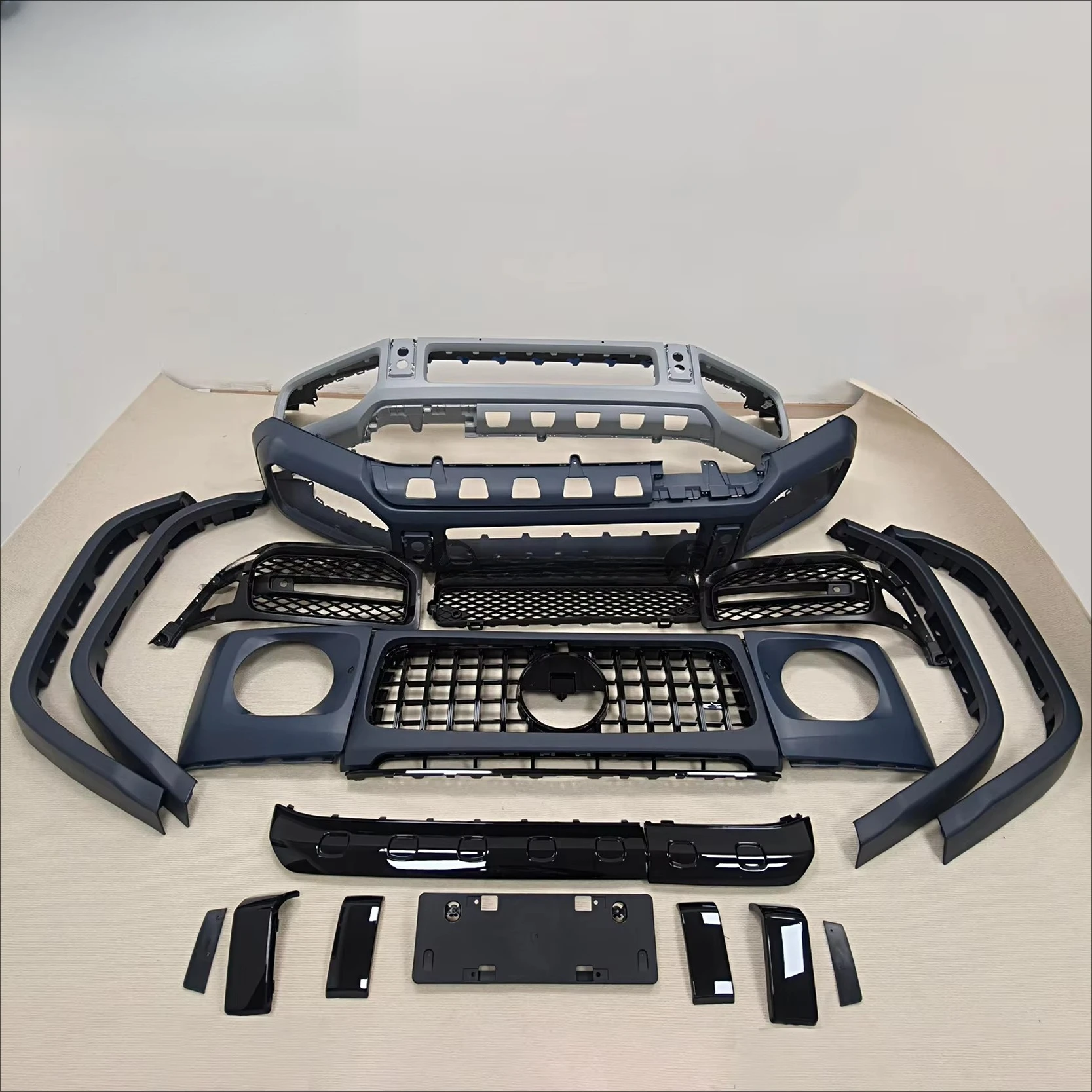 

Upgrade Style Front Bumper Grille Full Body Kit for New G-Class W464 G350 G500 G550 G63