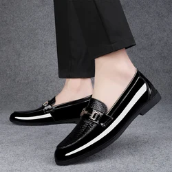Lacquer leather men's flat shoes Fashionable minimalist design style Leisure Business Office Wedding groom formal shoes 39-47