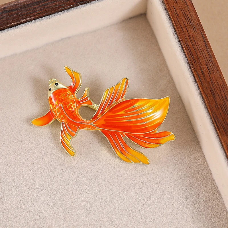 Colored Glazed Gold Fish Brooches For Women Unisex Elegant Oil Dripping Animal Metal Brooch Banquet Jewelry Gifts
