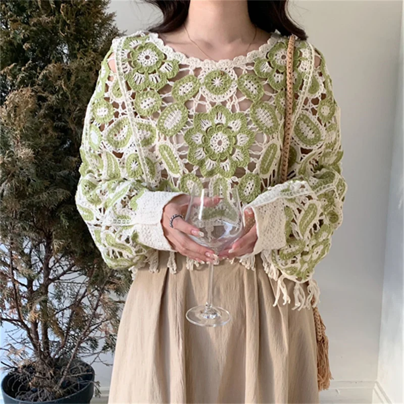 

Loose Tassels Blouses Bohemian Sexy Sweater Female Knitwear T079 Flower Knit Crop Tops Women Long Sleeve Hollow Out See Through