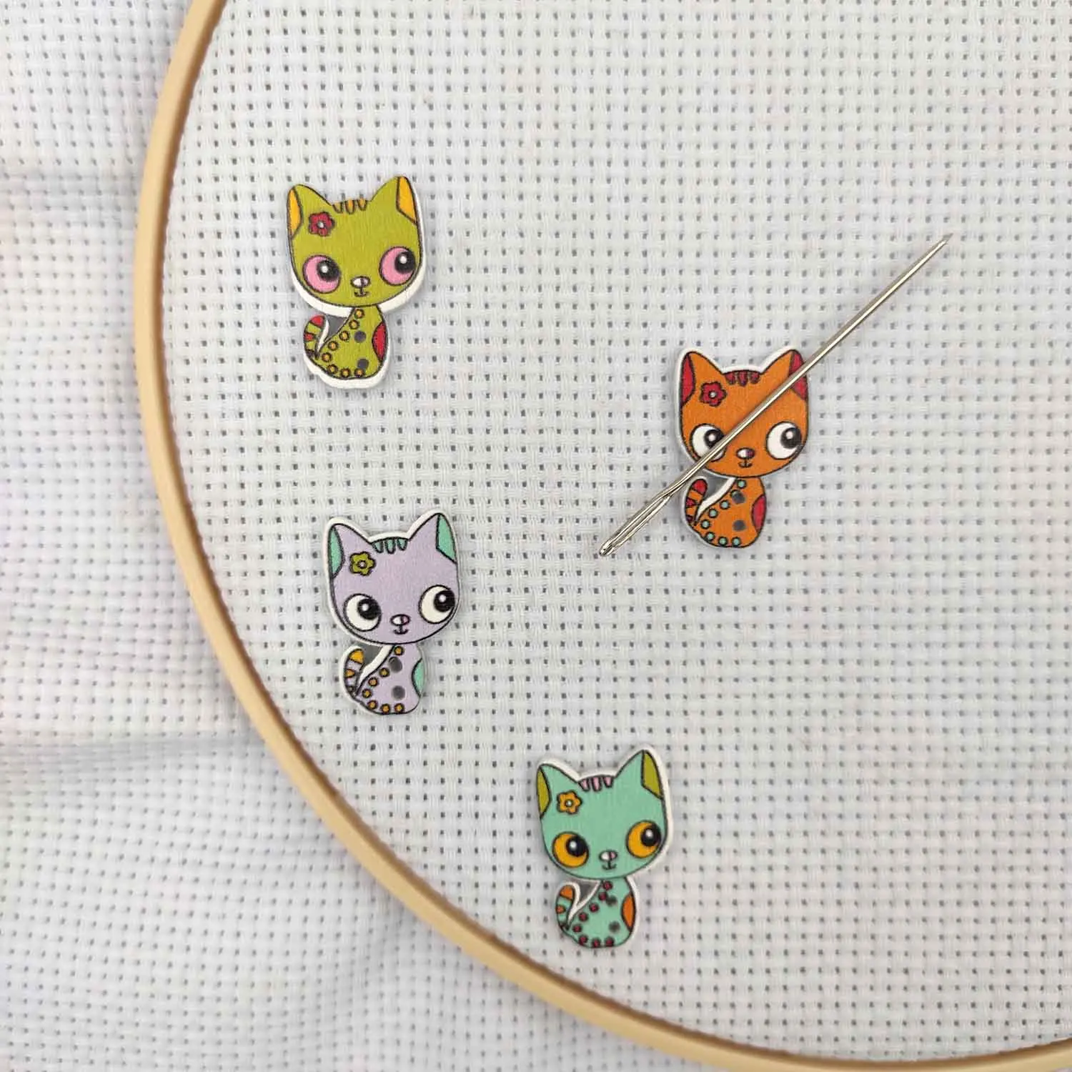 Magnetic Needle Minders Wood for Cross Stitch Set Cat Sewing Magnet Needle Keeper Finder Embroidery Accessories Needle Nanny