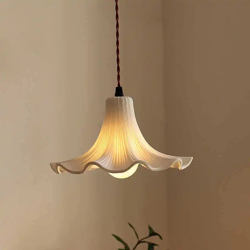 Medieval Style Petal Ceramic Small Chandelier Creative Restaurant Bar Counter Bedroom Bedside Entrance Aisle Indoor Lighting