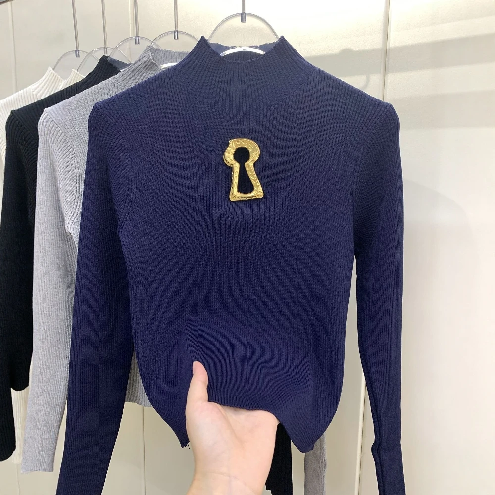 TWOTWINSTYLE الصلبة تقسم الجوف خارج تي شيرت الإناث س الرقبة طويلة الأكمام التخسيس عادية كسول المرأة تي شيرت الخريف موضة جديدة