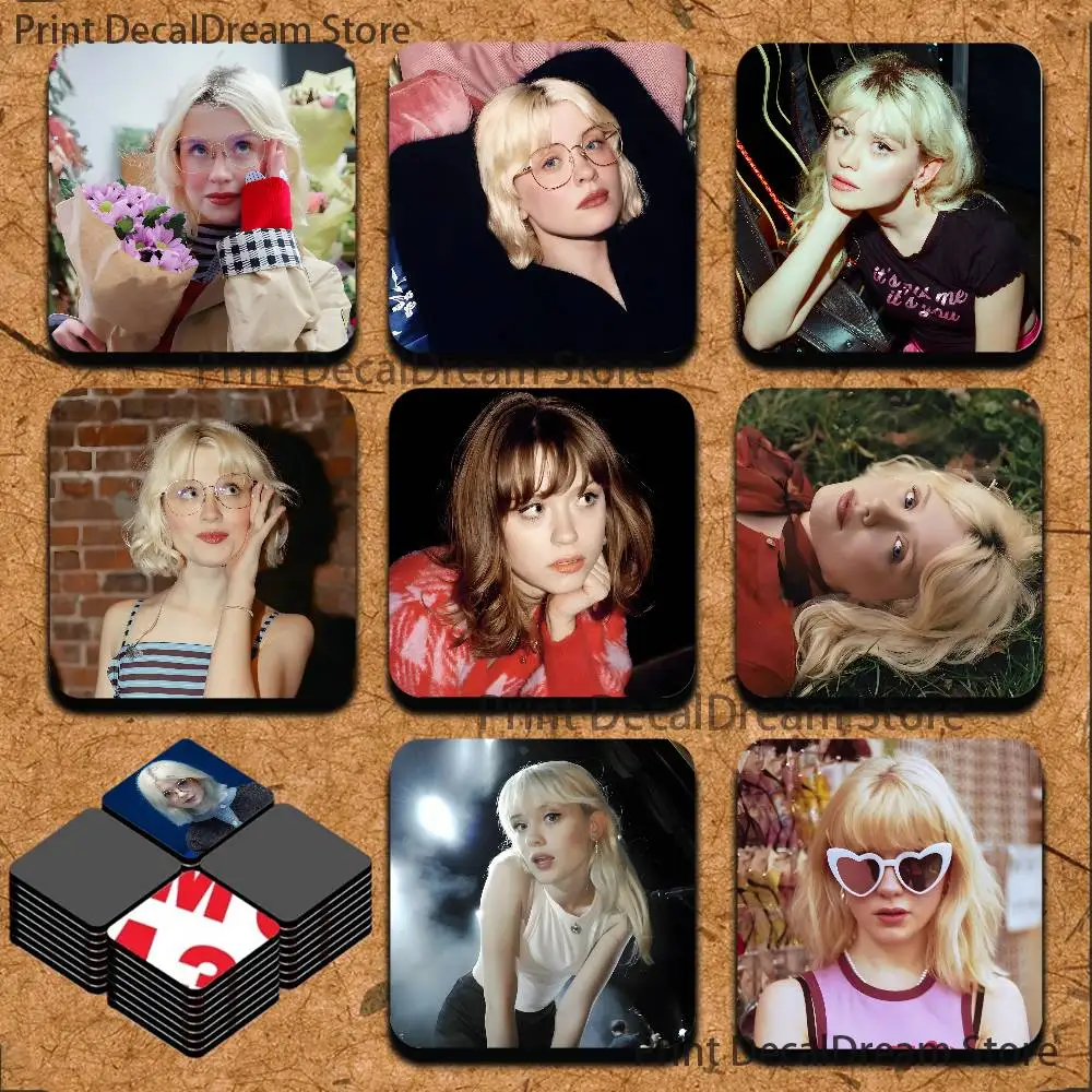 

Singer M-Maisie P-Peters Refrigerator Magnets Cute Cartoon Magnetic Personality Decorations Creative Gifts