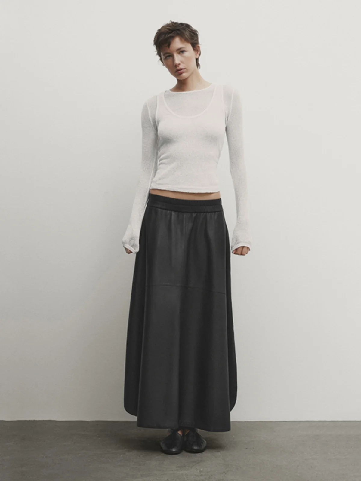 Bla Long Sve T-irt Women's Basic Sle Layering Top Inner Wear Spring 2025 Simple Design Casual round Ne Tee