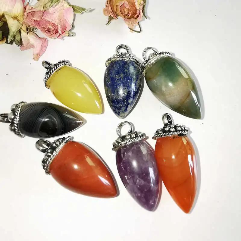 Natural Stone Crystal Chili Hot Pepper Pendants Tibetan Ethnic Vintage Craft Copper Capped Stone from Nepal TBP545