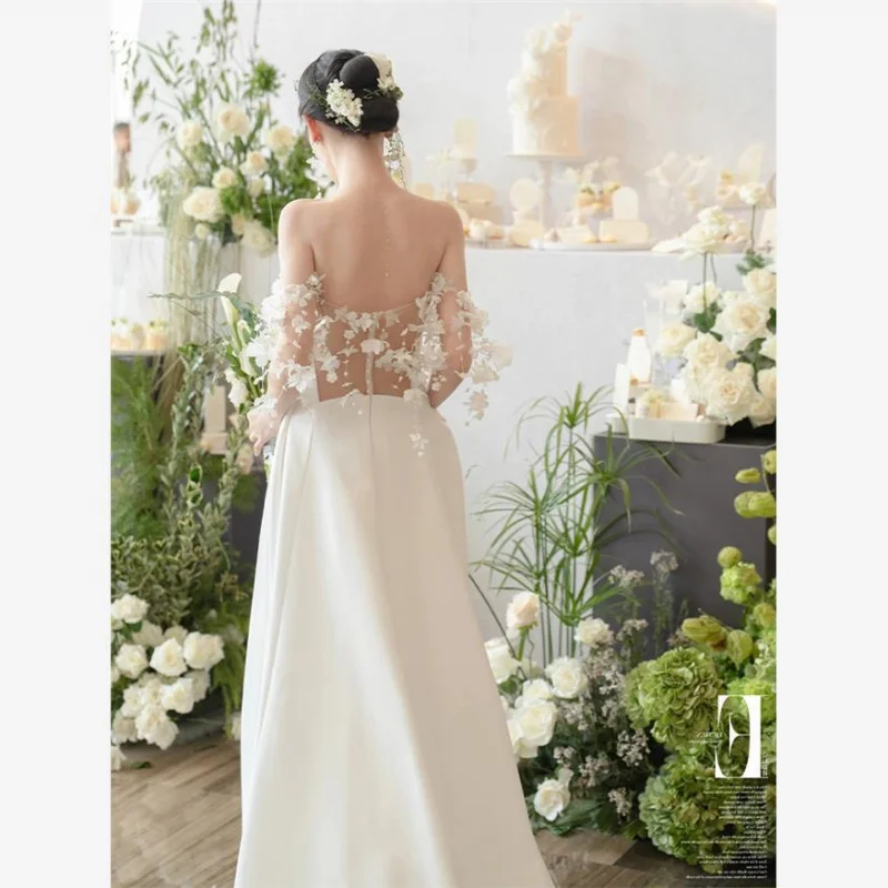 Einfaches Mori-Kleid im französischen Stil, leichtes Satin-Hochzeitskleid, schwere Stickerei, florales Braut-Toastkleid für Frauen