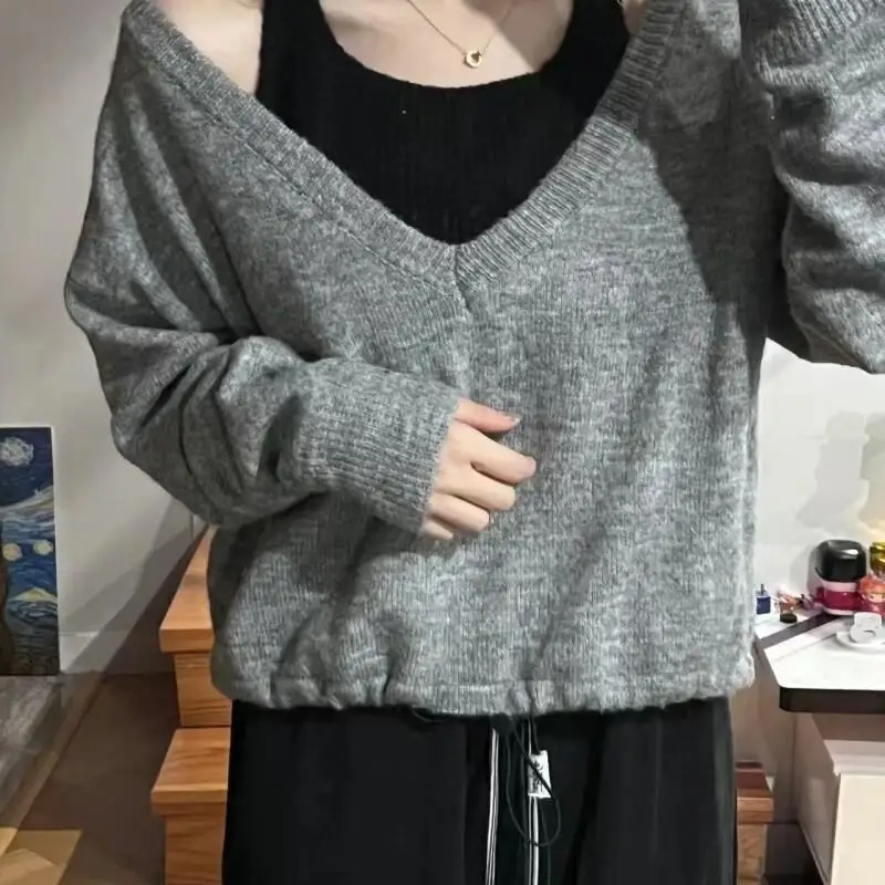 

Весна 2025 г., новый нишевый дизайн Sense, искусственный внутренний свитер с двумя длинными рукавами, вязаный базовый свитер, женский свитер с рукавами сверху, свежий, милый