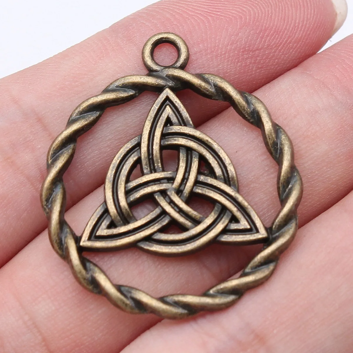10pcs 35x30mm(1.38x1.18inch) 2 Colors Triquetra Knot Amulet Charms Jewelry Findings Supplies