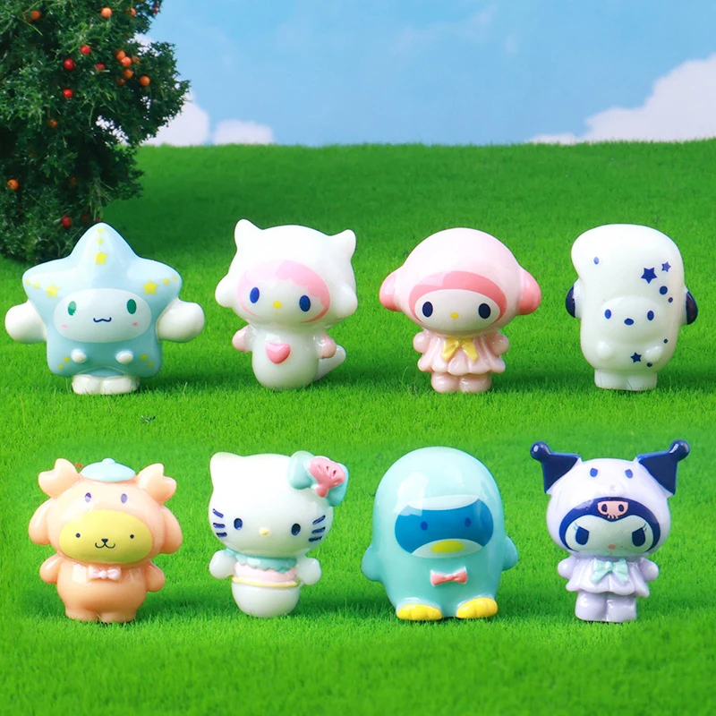 ตุ๊กตาการ์ตูน Sanrio เครื่องประดับภูมิทัศน์ขนาดจิ๋ว Kuromi Hello Kitty DIY บ้านตุ๊กตาขนาดเล็กของตกแต่งเดสก์ท็อปยานพาหนะติดตั้งโมเดลของเล่น