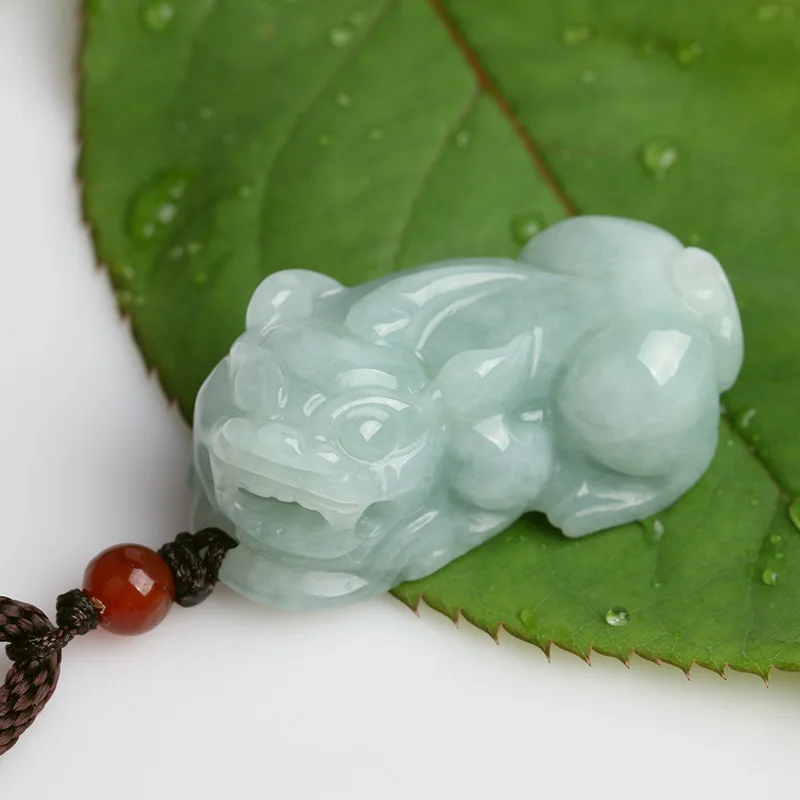 Natural A-grade Jade Pixiu Pendant Men's and Women's Sculpture Fashion Jade Pendant