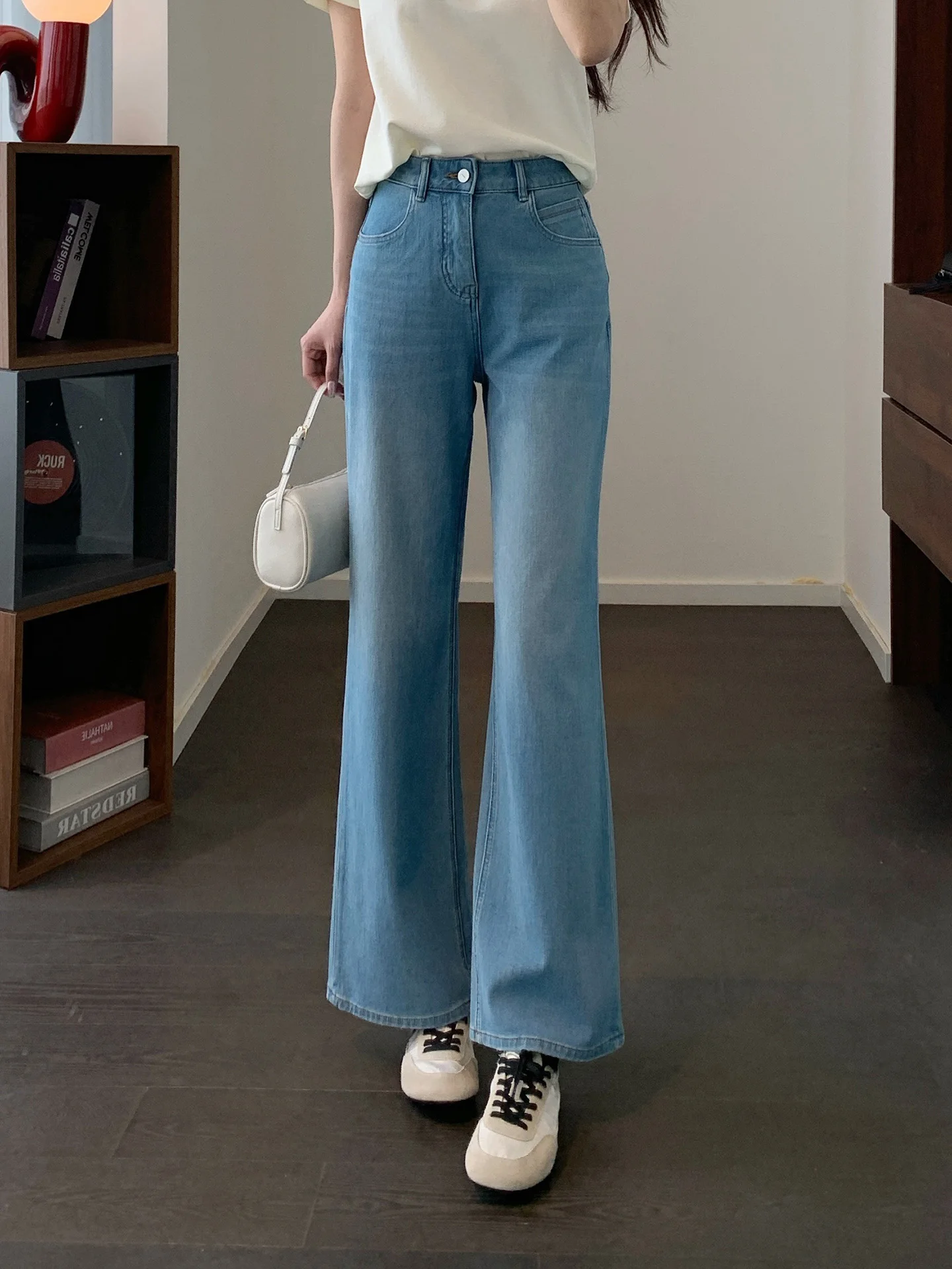 

High Waist Slimming Lyocell Cotton Four Way Stretch Denim Blue Straight Leg Micro Flared Jeans Women's Spring Season High Ela...