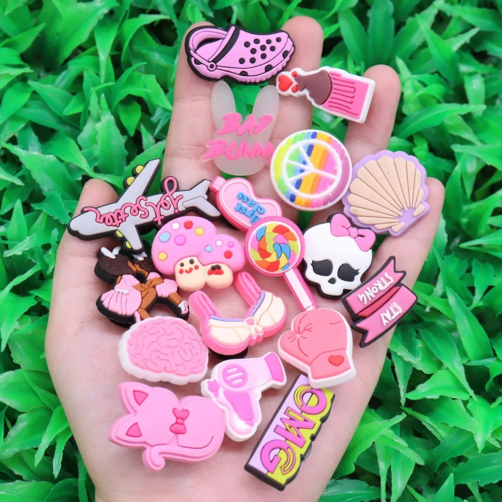 1pcs PVC Shoe Charms Airplane Rainbow Camera Fish Strawberry Cat Buckle Clog Fit Wristbands Garden Shoes Button Decorations