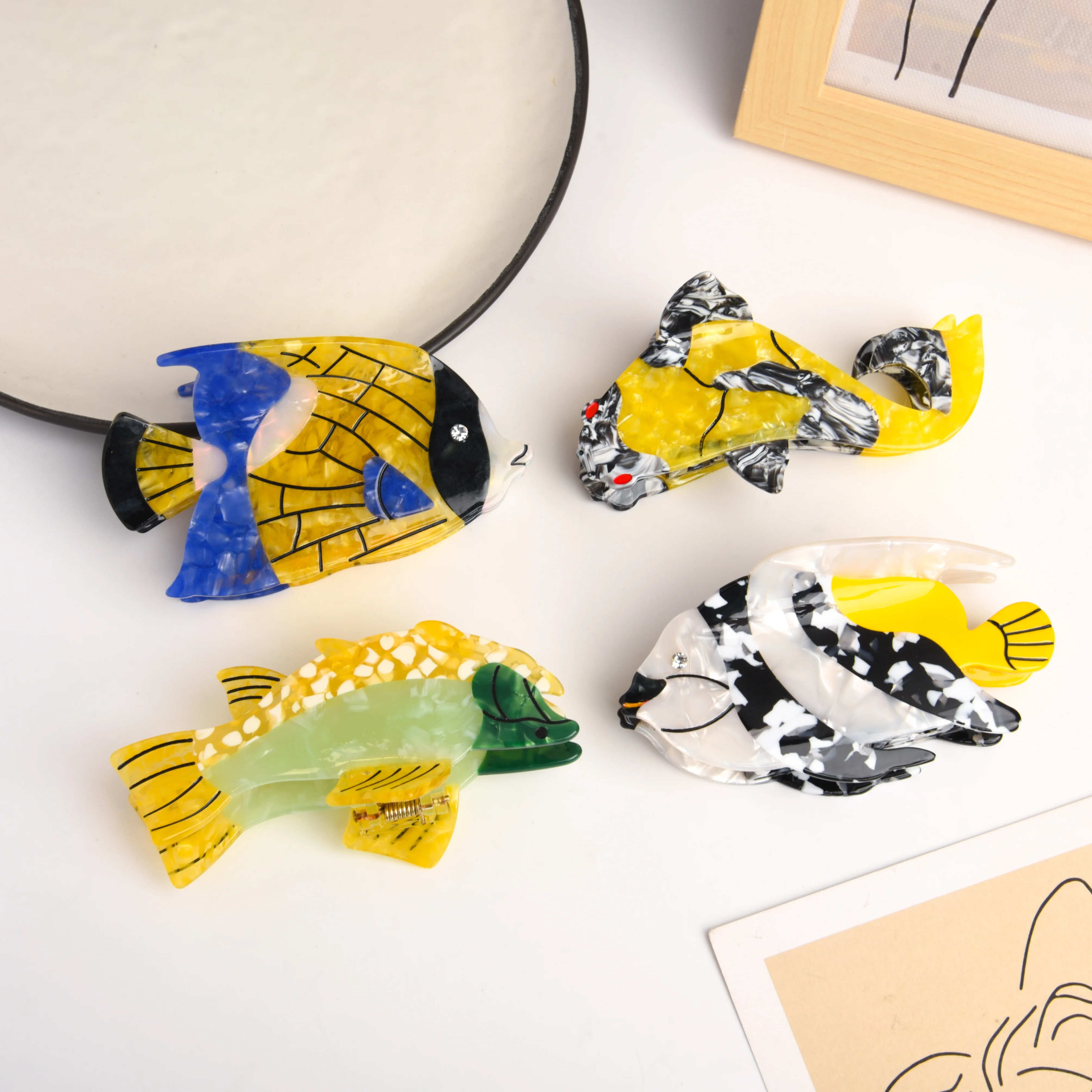 Neue schöne tropische Fisch haar klaue Ozean Serie exklusives Design Acetat Haar Krallen clips Haarschmuck für Frauen Mädchen