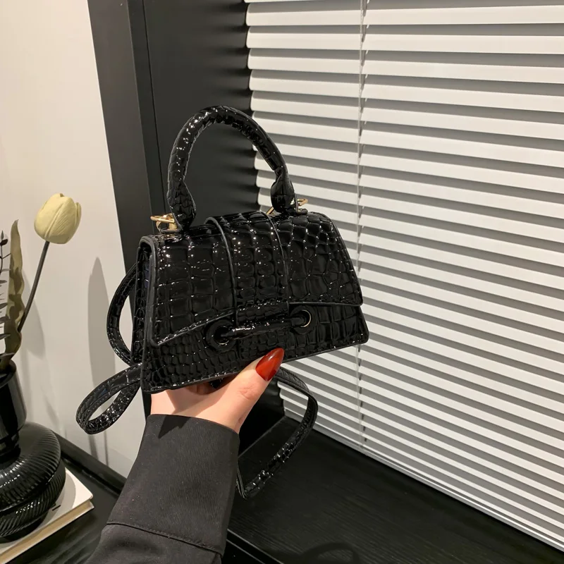 

Women All-Match Hobo Bag PU Leather Fashion Tote Handbag Adjustable Strap Casual Top Handle Bag Ladies Commute Bag