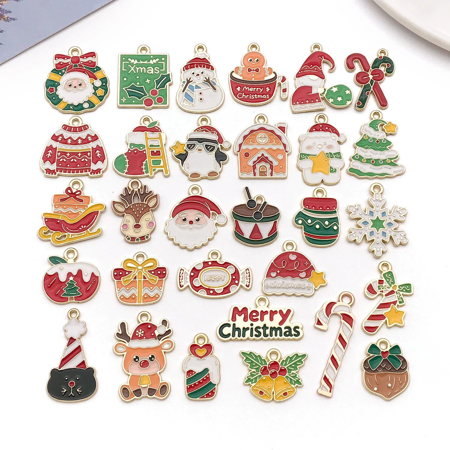 Randomly Mix 30Pcs Enamel Christmas Charms Snowman Santa Tree Penguin Reindeer Pendant For DIY Jewelry Making Accessories ﻿