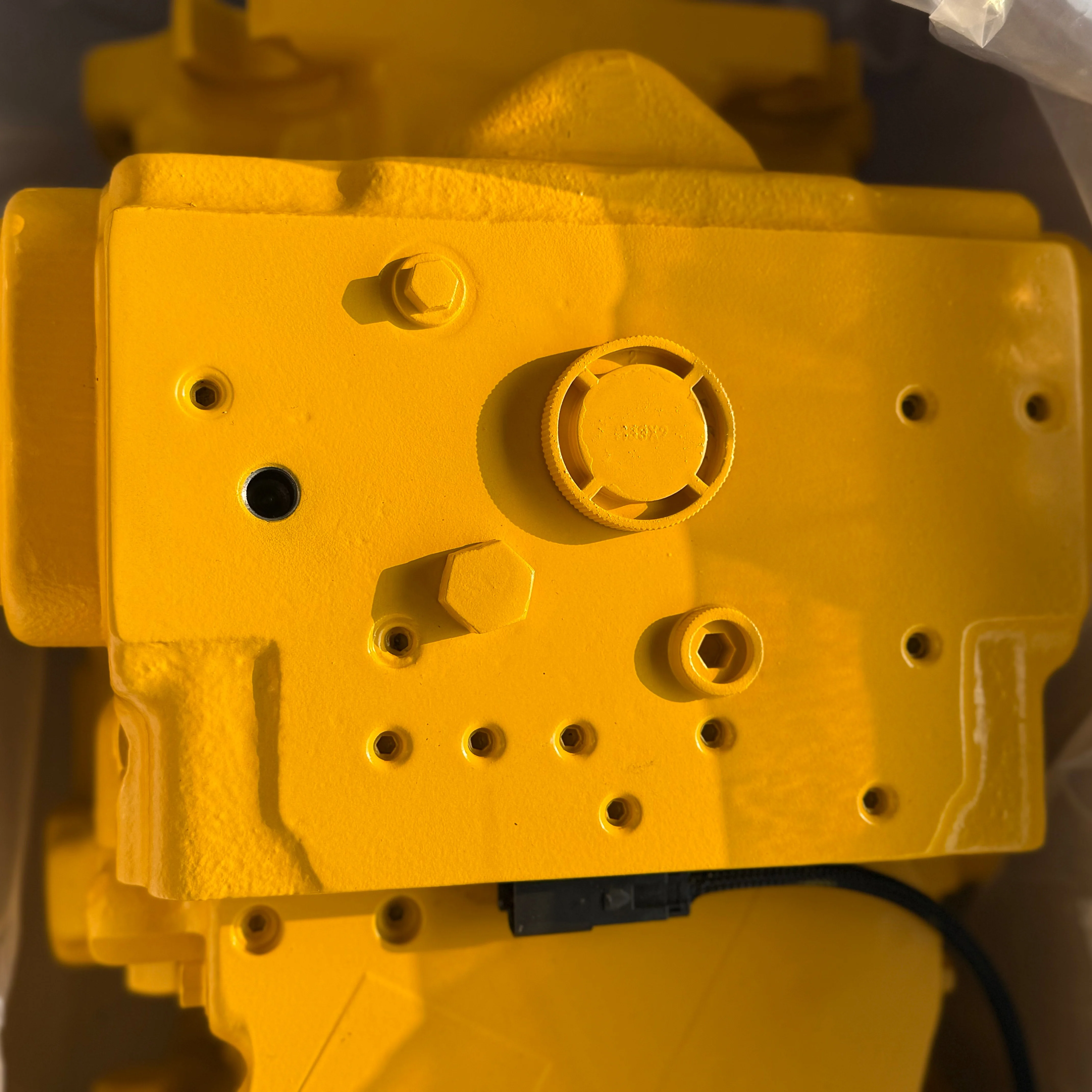Bulldozer Hydraulic Pump Main Pump 708-2G-00060 Suitable for D475A-5 Spot Supply