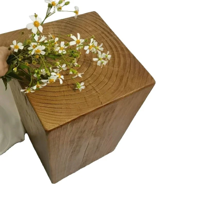 Retro coffee table side few wooden pier stool B & B hotel square wooden pile ornament old color flower stand balcony tea table