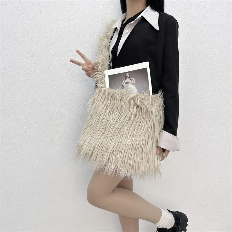 Women Long Shaggy Faux Fur Shoulder Bag Large Capacity Fluffy Plush Crossbody Bag Solid Color Y2K Winter Casual Handbag